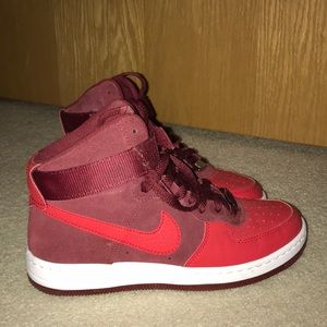 Red women’s Air Force 1s